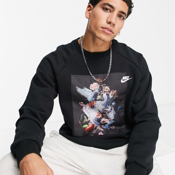 Nike Masterpiece Pack photo print crew neck fleece sweatshirt in black